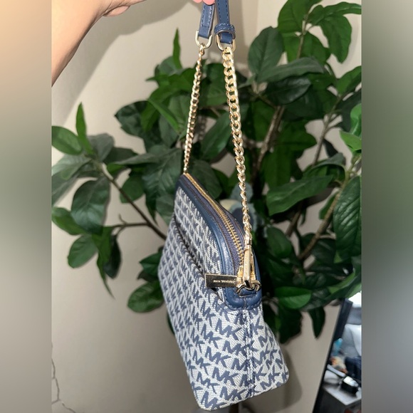 Michael Kors Navy Blue monogram chain detail crossbody - Picture 3 of 4